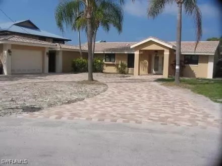 341 Seminole Way, Fort Myers Beach, FL 33931
