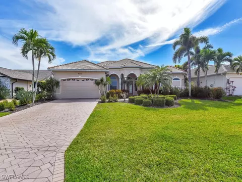 810 SW 56th St, Cape Coral, FL 33914