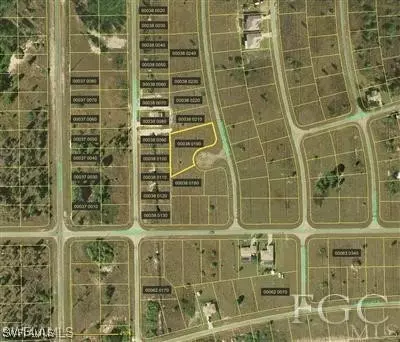 811 Dominion Ct, Lehigh Acres, FL 33974