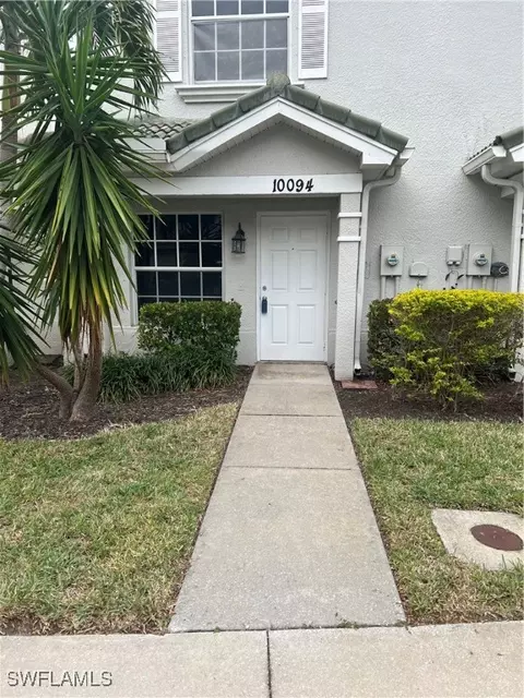 10094 Poppy Hill Dr, Fort Myers, FL 33966