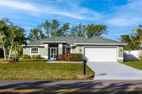 3206 SW Santa Barbara Pl, Cape Coral, FL 33914