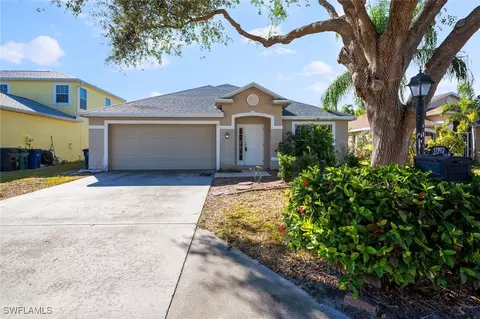 17772 Oakmont Ridge Cir, Fort Myers, FL 33967