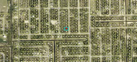 732 Vespucci Ave S, Lehigh Acres, FL 33974