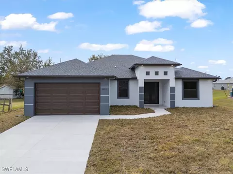 2815 2nd St W, Lehigh Acres, FL 33976