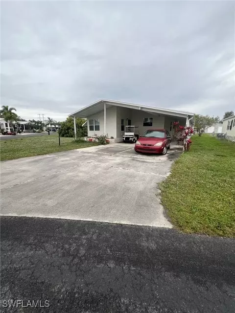 5440 Silk Oak Ave, Fort Myers, FL 33905
