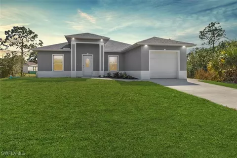 746 Chestnut St E, Lehigh Acres, FL 33974