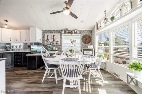 82 Gresham Ln, North Fort Myers, FL 33903