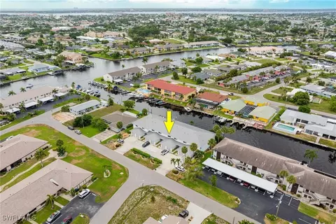 1102 SE 39th Ter #105, Cape Coral, FL 33904