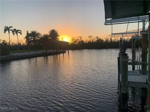 3939 Coconut Dr, Saint James City, FL 33956