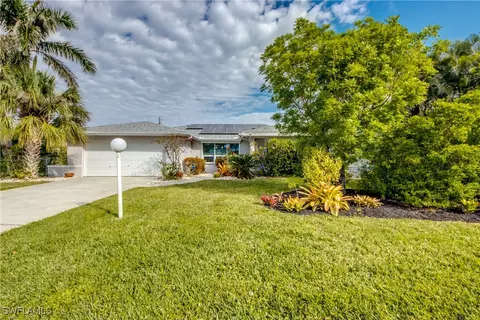 1319 Kingswood Ct, Fort Myers, FL 33919