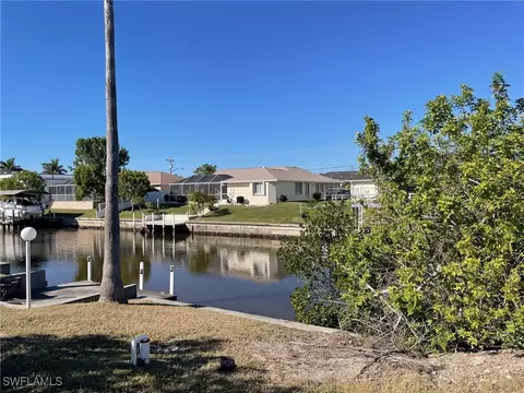 845 SW 40th Ter, Cape Coral, FL 33914