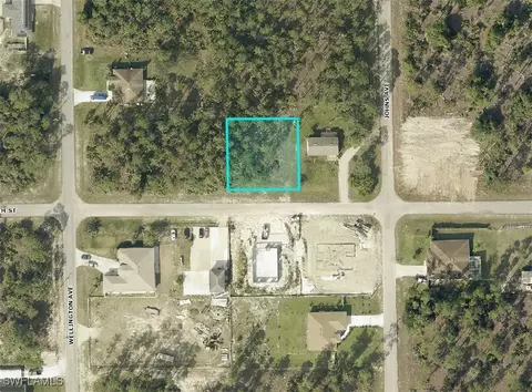 3505 E 9th St, Lehigh Acres, FL 33972