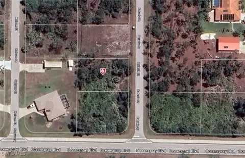 7247 Batavia St, Englewood, FL 34224