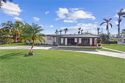 1420 Passaic Ave, Fort Myers, FL 33901