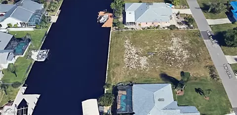 4304 SW 1st Pl, Cape Coral, FL 33914