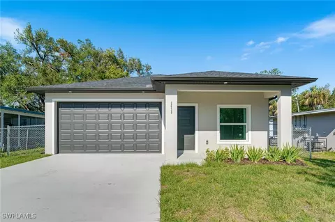 2639 Saint Charles St, Fort Myers, FL 33916