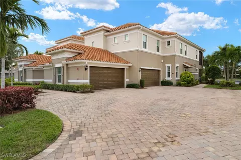 10 Glastonbury Cir #102, Fort Myers, FL 33913