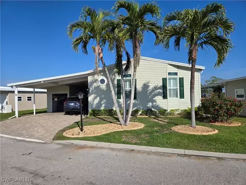 310 Crampton Ln, North Fort Myers, FL 33903