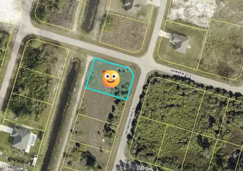 526 Redwood Ave S, Lehigh Acres, FL 33974