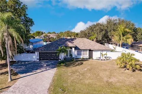 240 Laurent Ct, Lehigh Acres, FL 33936