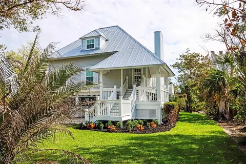254 Daniel Dr, Sanibel, FL 33957