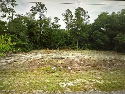 1801 E 15th St, Lehigh Acres, FL 33972