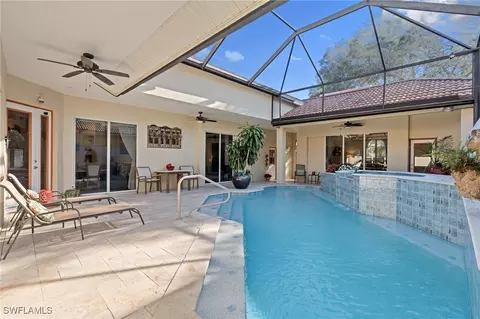 180 Spring Lake Cir, Naples, FL 34119