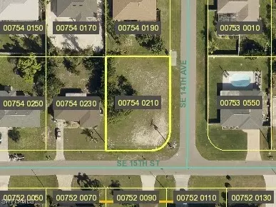 1319 SE 15th St, Cape Coral, FL 33990
