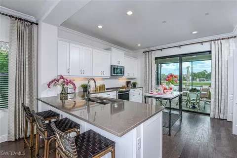 4637 Centaurus Cir, Naples, FL 34120 photo 9