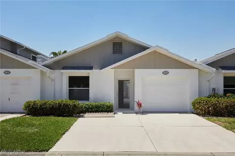 1374 Thatcher Ct #2, Fort Myers, FL 33919