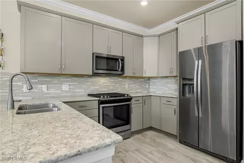 Kitchen - 20030 Parrot Key Ct, Estero, FL 33928 photo 2 of 3