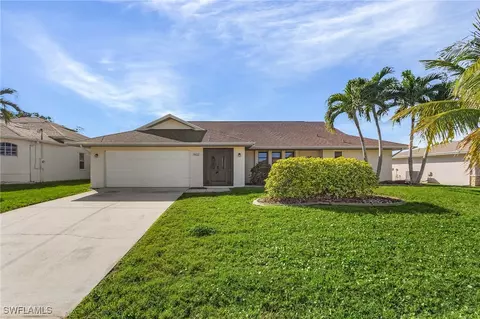 1422 SE 32nd St, Cape Coral, FL 33904