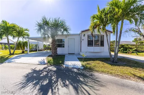 11791 Ariana Dr #25, Fort Myers, FL 33908