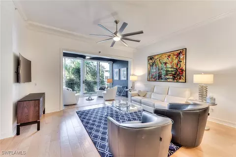 820 Bentwater Cir #103, Naples, FL 34108