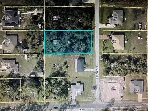 905 Cortez Ave, Lehigh Acres, FL 33972