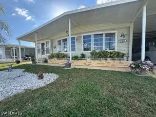 559 Peace Lake Ct, North Fort Myers, FL 33917