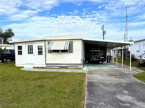 115 Gaslight Ave, North Fort Myers, FL 33917