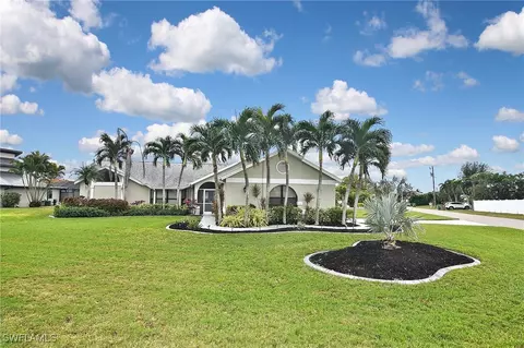 1620 Palaco Grande Pkwy, Cape Coral, FL 33904