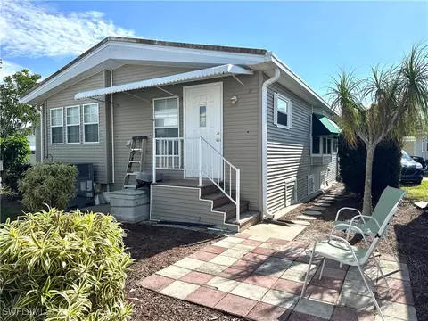 4520 Bayberry Way E, Estero, FL 33928 photo 2
