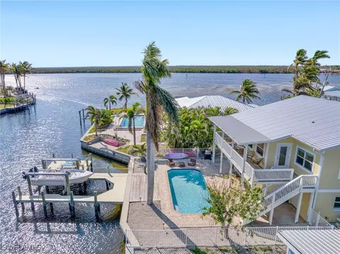 2597 Third St, Matlacha, FL 33993 photo 6