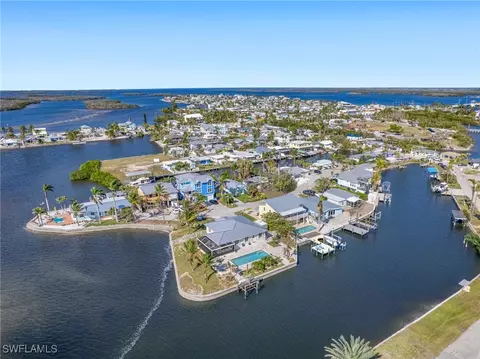 2597 Third St, Matlacha, FL 33993 photo 40