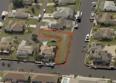 4906 SW 8th Pl, Cape Coral, FL 33914