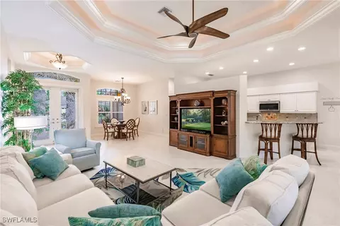 525 Eagle Creek Dr, Naples, FL 34113 photo 6