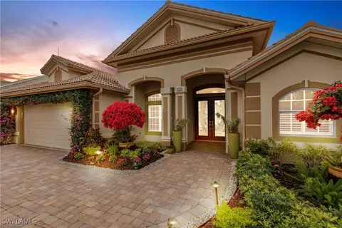 525 Eagle Creek Dr, Naples, FL 34113