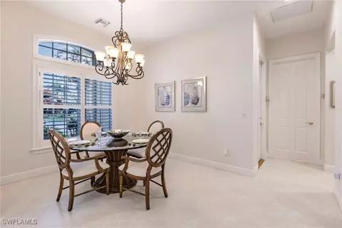 525 Eagle Creek Dr, Naples, FL 34113 photo 10