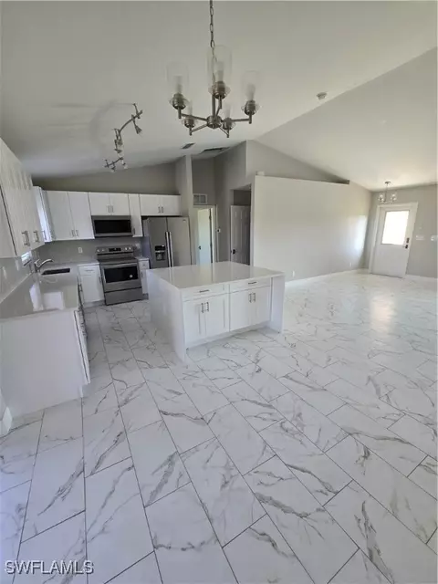 2604 NW 3rd Ave, Cape Coral, FL 33993