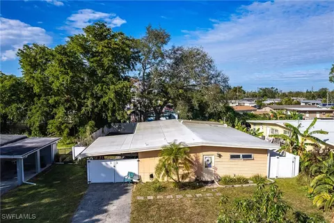 4400 Hill Dr, Fort Myers, FL 33901