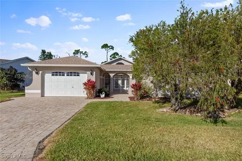 3854 Sabal Springs Blvd, North Fort Myers, FL 33917