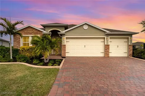 3281 Baravaldo Cir, Cape Coral, FL 33909