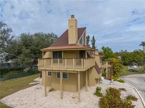 6313 Scott Ln, Fort Myers, FL 33966